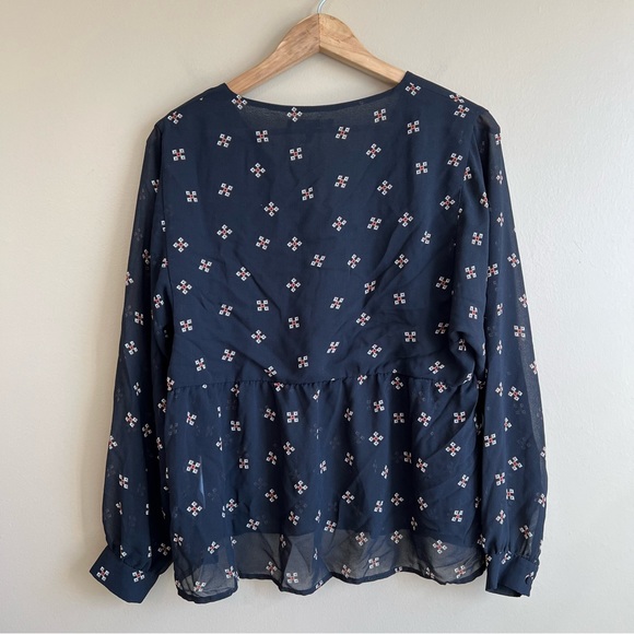 MAJE Leona Blouse Black Print size 2 semi sheer v-neckline top MEDIUM - Picture 7 of 10